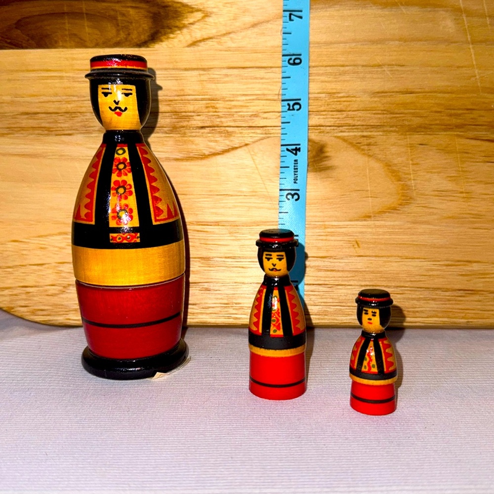 🐈⬛ Vintage Russian Soldier Nesting Dolls Set of 3